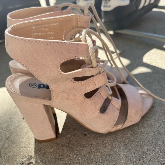 Laced Block heels in suede material - Size 5 - Picture 1 of 4